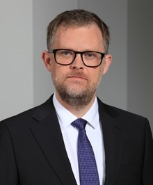Matthew P Lindner